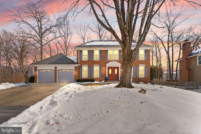 20 N LOWERY CT, Sterling, VA 20165