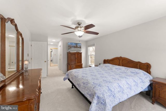 20 N LOWERY CT, Sterling, VA 20165