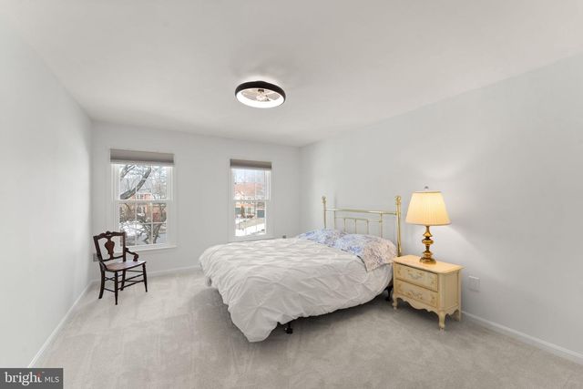 20 N LOWERY CT, Sterling, VA 20165