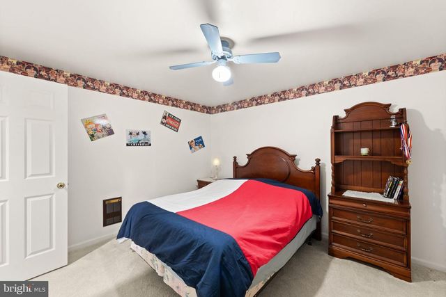 20 N LOWERY CT, Sterling, VA 20165