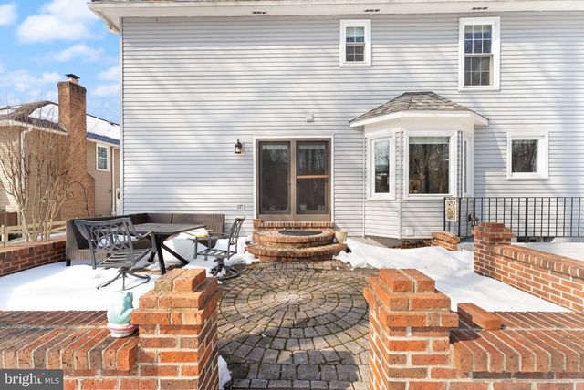 20 N LOWERY CT, Sterling, VA 20165