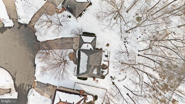 20 N LOWERY CT, Sterling, VA 20165