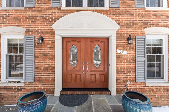 20 N LOWERY CT, Sterling, VA 20165