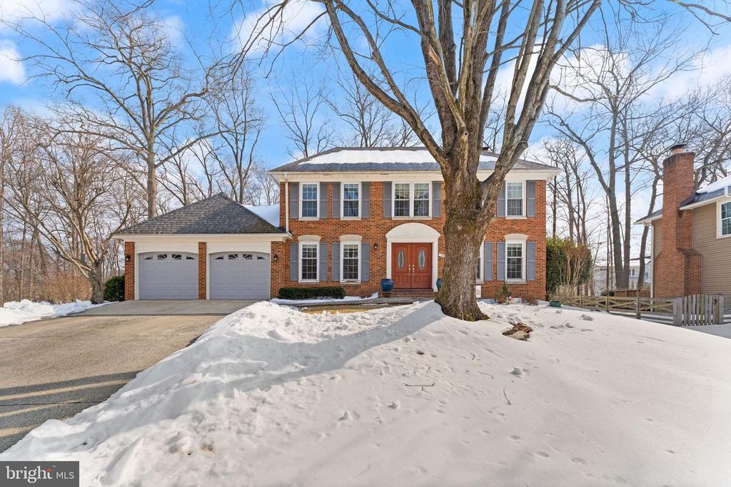 20 N LOWERY CT, Sterling, VA 20165