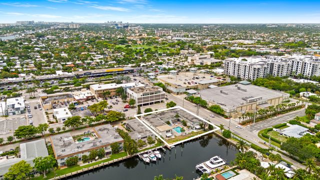 2601 NE 1st Street 17, Pompano Beach, FL 33062