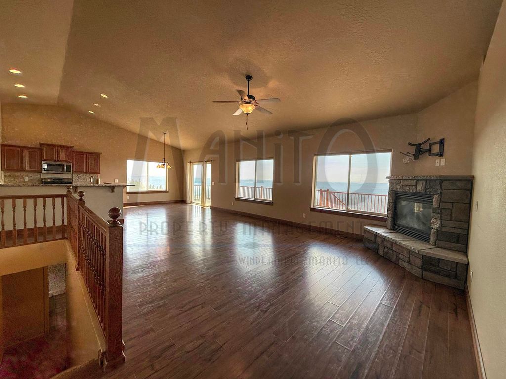 8607 N Upper Mayes Ln, Spokane, WA 99208 photo 2