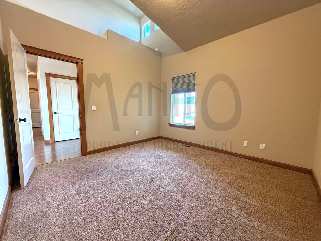 8607 N Upper Mayes Ln, Spokane, WA 99208 photo 14