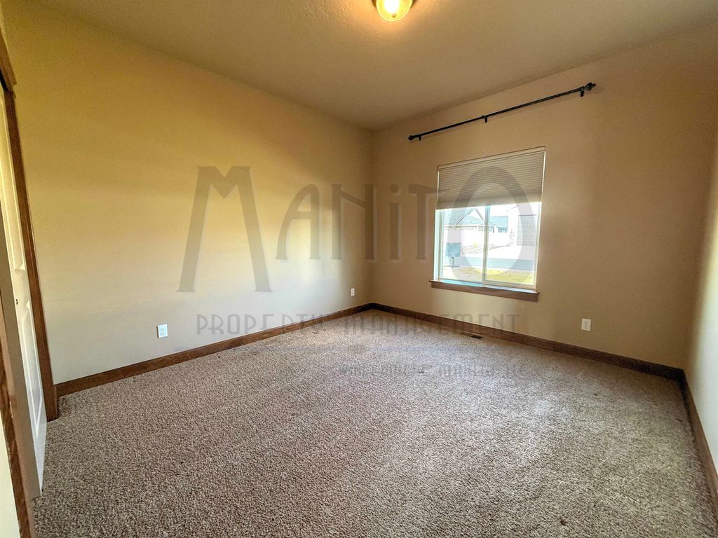 8607 N Upper Mayes Ln, Spokane, WA 99208 photo 21