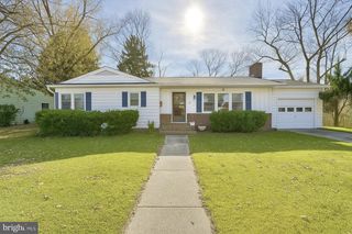 714 W IVY DR, Seaford, DE 19973