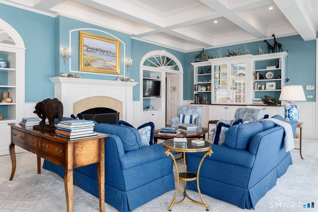 10 Shorehaven Road, Norwalk, CT 06855