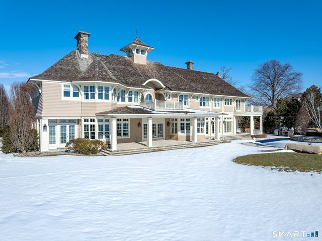 10 Shorehaven Road, Norwalk, CT 06855