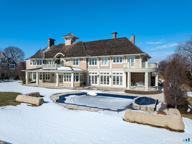 10 Shorehaven Road, Norwalk, CT 06855