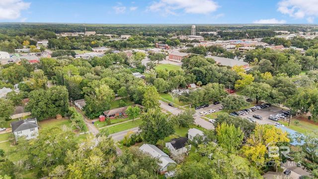 405 N Pine Street, Foley, AL 36535