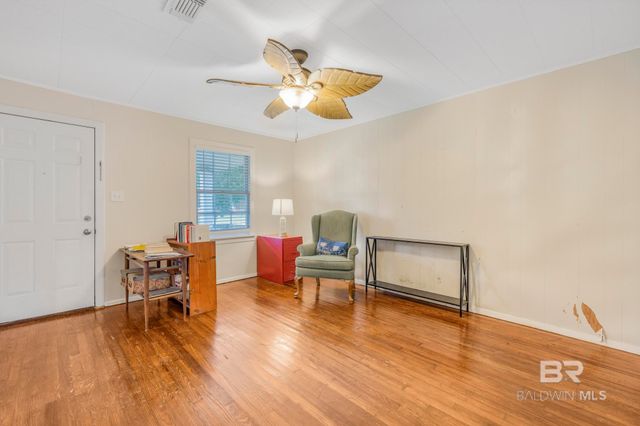405 N Pine Street, Foley, AL 36535