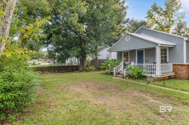 405 N Pine Street, Foley, AL 36535