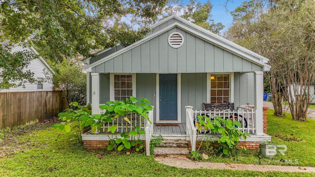 405 N Pine Street, Foley, AL 36535
