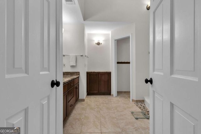 230 Clipper Bay Drive, Alpharetta, GA 30005