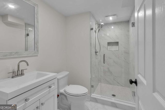 230 Clipper Bay Drive, Alpharetta, GA 30005