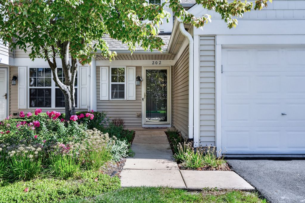 2903 Bartlett Court 202, Naperville, IL 60564 — photo 2
