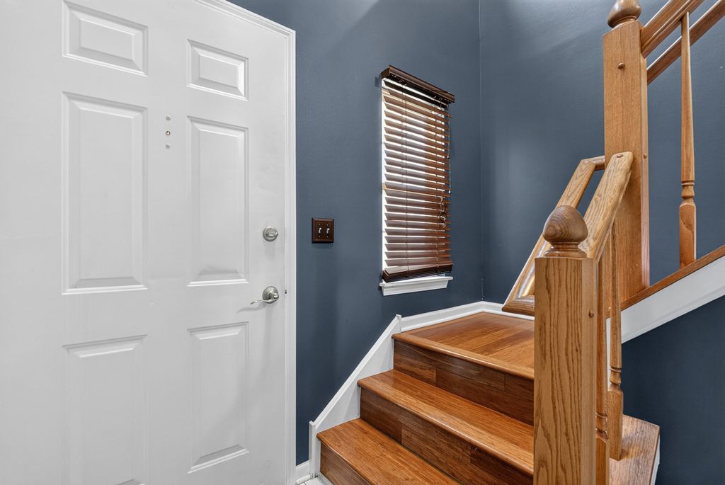 2903 Bartlett Court 202, Naperville, IL 60564 — photo 4