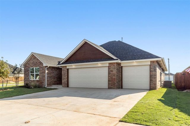 7308 Elaine Street, Yukon, OK 73099