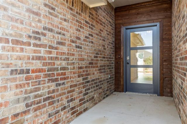 7308 Elaine Street, Yukon, OK 73099