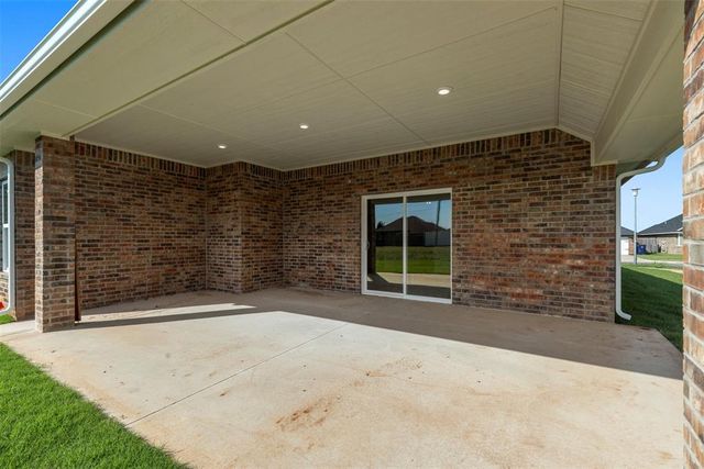 7308 Elaine Street, Yukon, OK 73099