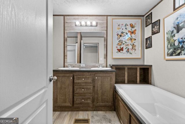 160 Southern Pines Drive, Ellijay, GA 30540