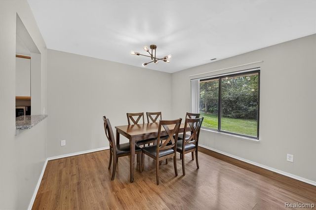 175 Briarcrest Drive 102, Ann Arbor, MI 48104
