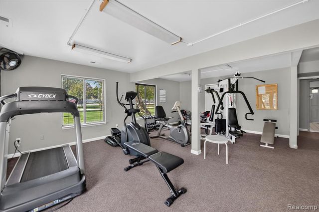 175 Briarcrest Drive 102, Ann Arbor, MI 48104