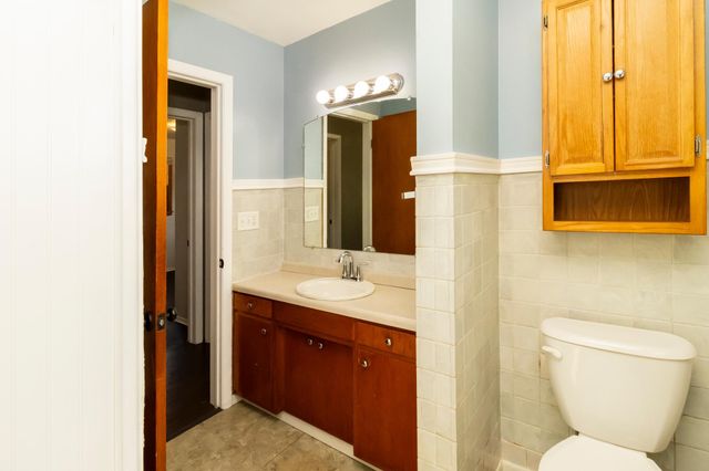 1618 17th Street S, Fargo, ND 58103