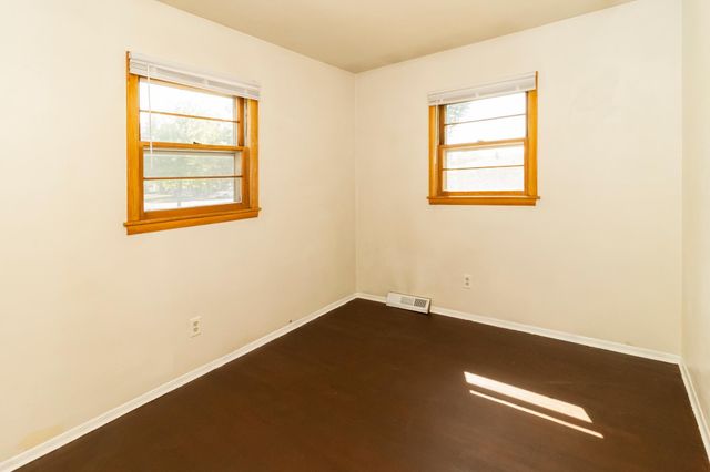 1618 17th Street S, Fargo, ND 58103