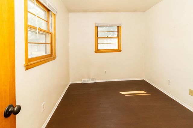 1618 17th Street S, Fargo, ND 58103