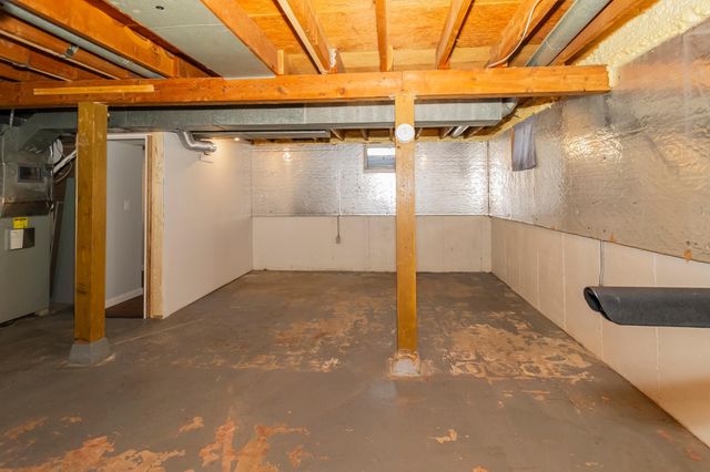 1618 17th Street S, Fargo, ND 58103
