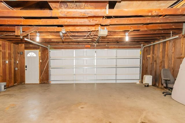 1618 17th Street S, Fargo, ND 58103