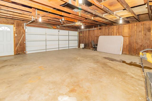 1618 17th Street S, Fargo, ND 58103