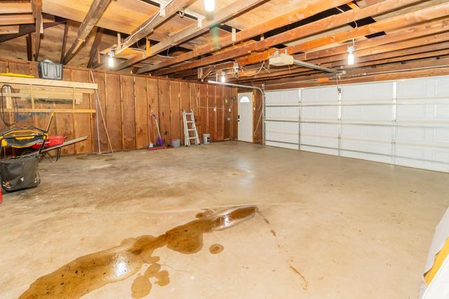 1618 17th Street S, Fargo, ND 58103