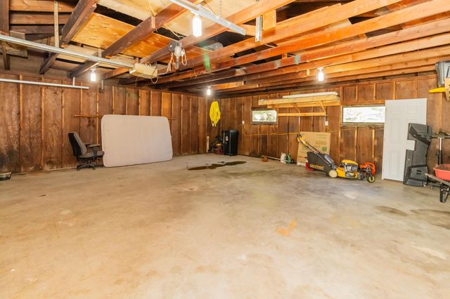 1618 17th Street S, Fargo, ND 58103
