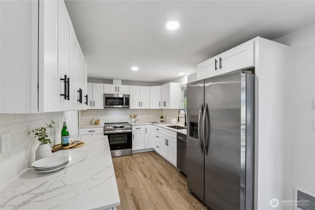 11823 12th Avenue S, Seattle, WA 98168