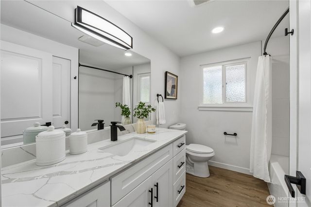 11823 12th Avenue S, Seattle, WA 98168