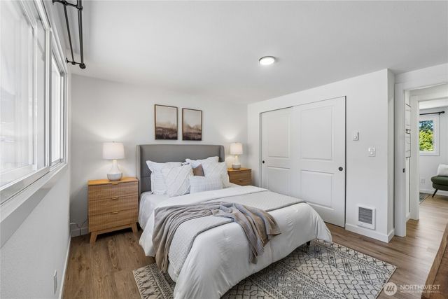 11823 12th Avenue S, Seattle, WA 98168
