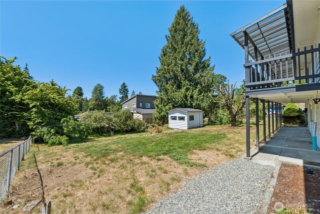 11823 12th Avenue S, Seattle, WA 98168