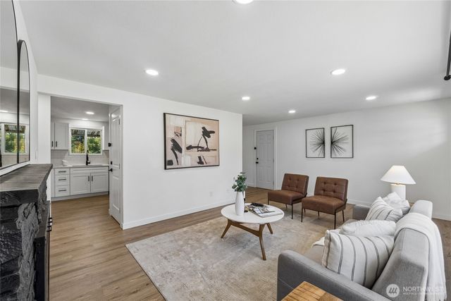 11823 12th Avenue S, Seattle, WA 98168