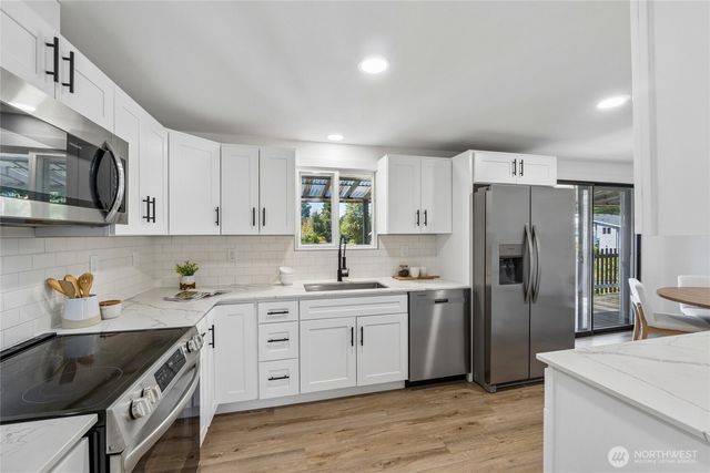 11823 12th Avenue S, Seattle, WA 98168