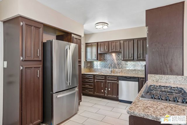 37767 Porter Drive, Cathedral City, CA 92234