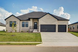 1744 East Cobblestone Drive, Ozark, MO 65721