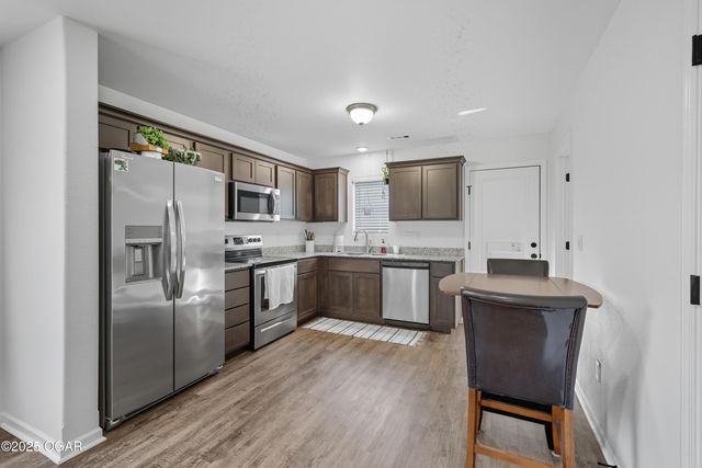 1524 Central St, Joplin, MO 64801