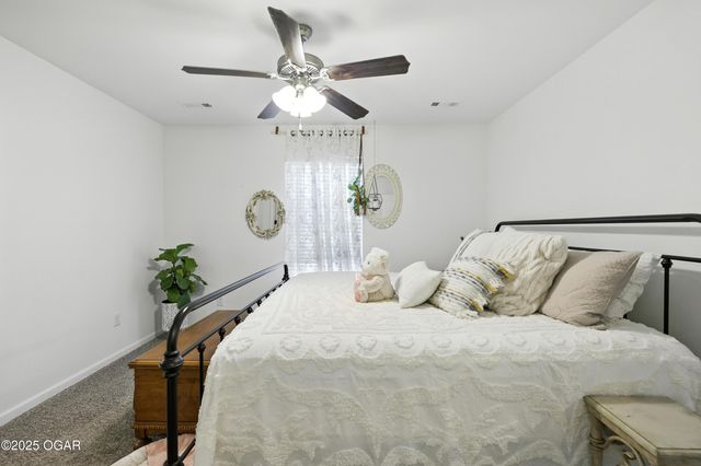 1524 Central St, Joplin, MO 64801