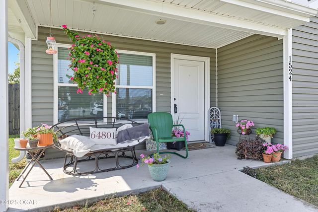 1524 Central St, Joplin, MO 64801