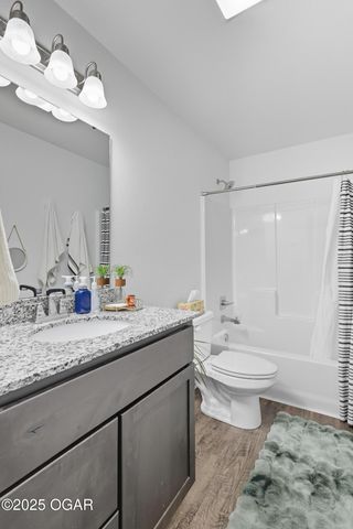 1524 Central St, Joplin, MO 64801